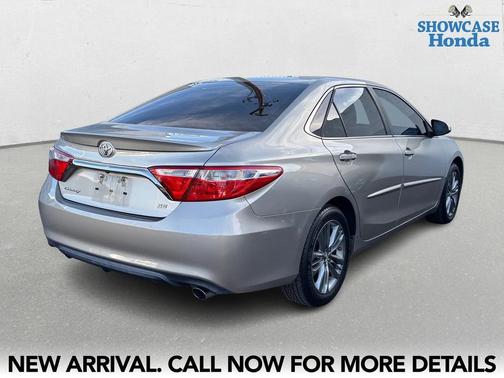 2016 Toyota Camry SE