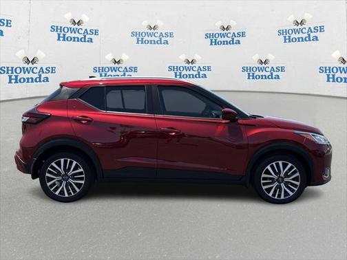 2022 Nissan Kicks SV