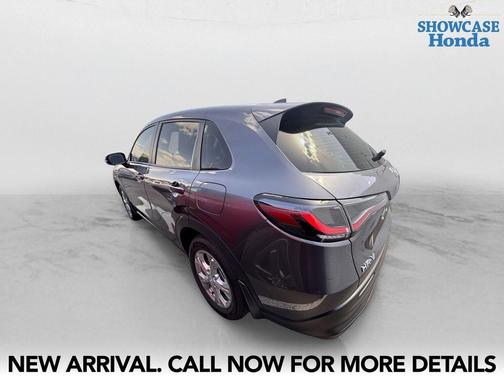 Modern Steel Metallic 2024 Honda HR-V LX