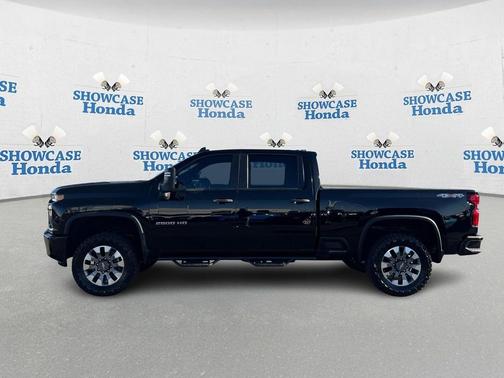 2022 Chevrolet Silverado 2500 Custom