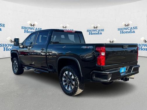 2022 Chevrolet Silverado 2500 Custom