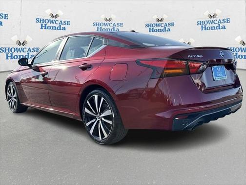 2021 Nissan Altima SR FWD