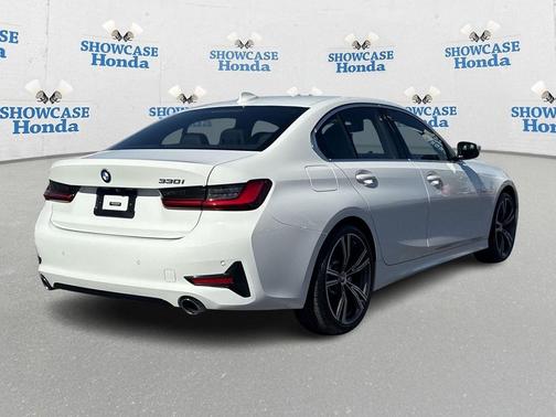 2021 BMW 330