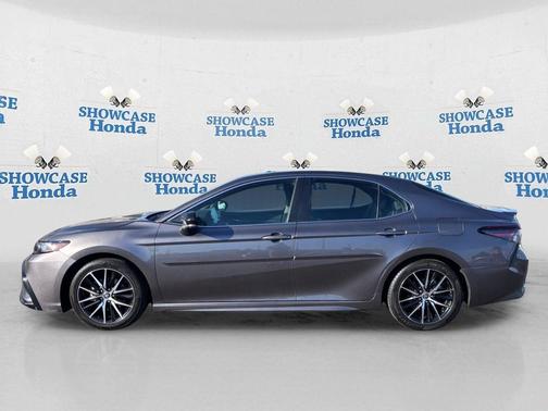 Predawn Gray Mica 2024 Toyota Camry SE