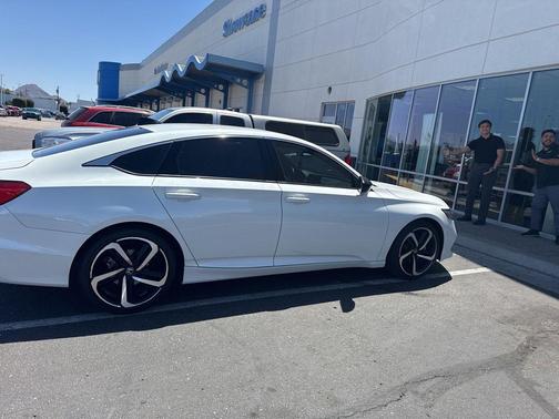 Platinum White Pearl 2022 Honda Accord Sport 1.5T