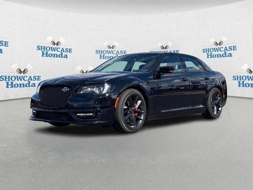 2023 Chrysler 300 C