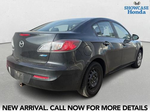 2013 Mazda Mazda3 i Sport