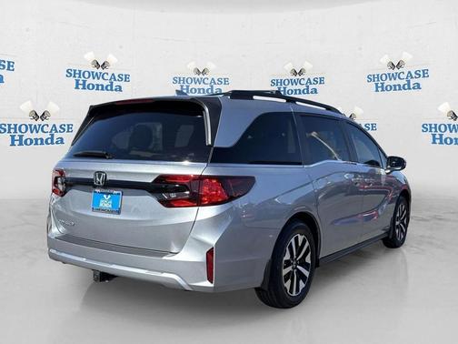 Solar Silver 2026 Honda Odyssey EX-L