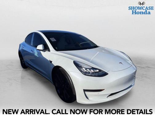 Pearl White Multi-Coat 2020 Tesla Model 3 Performance