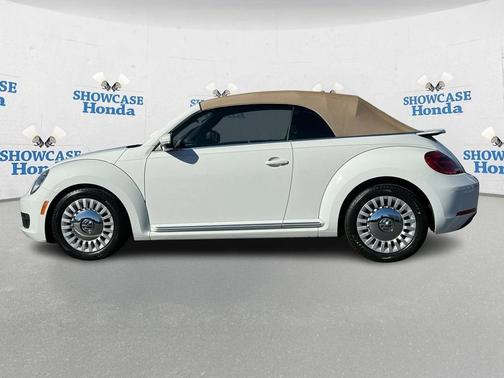 2014 Volkswagen Beetle Auto 1.8T w/Tech