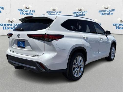 2022 Toyota Highlander Limited