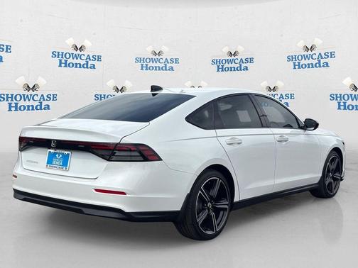 Platinum White Pearl 2026 Honda Accord SE