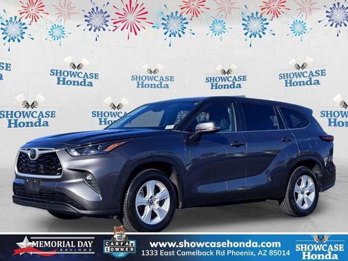 Magnetic Gray Metallic 2024 Toyota Highlander LE