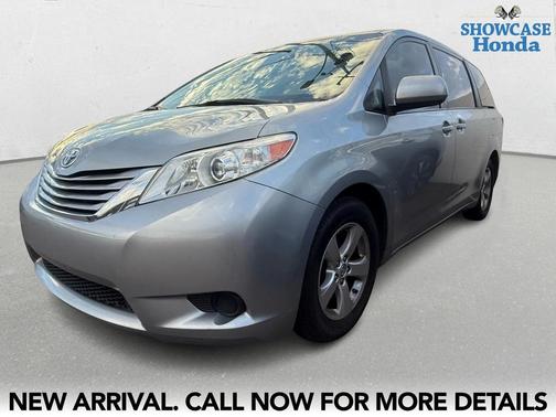 2017 Toyota Sienna 
