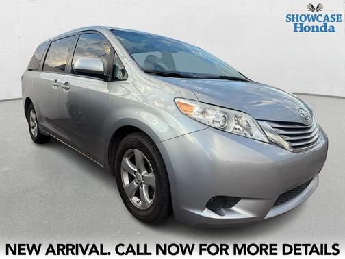 2017 Toyota Sienna 