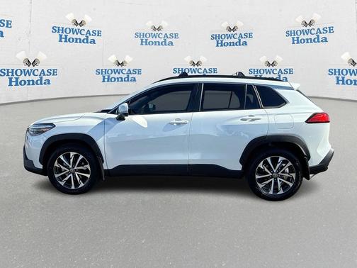 2024 Toyota Corolla Cross XLE