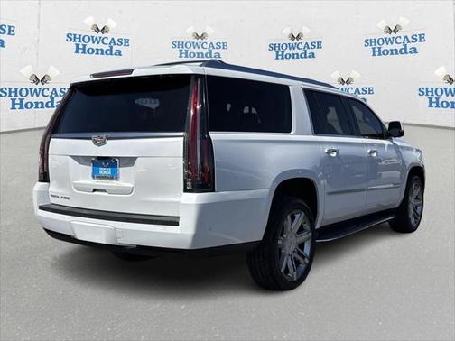 2018 Cadillac Escalade ESV Luxury