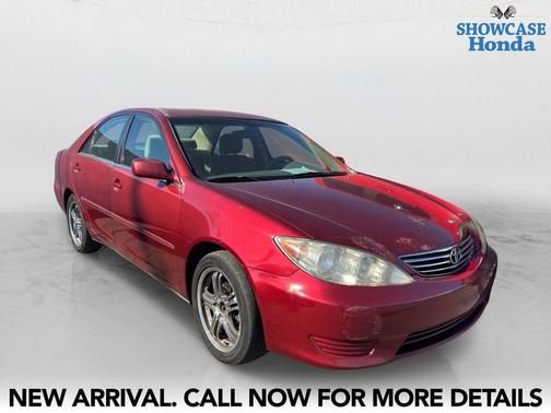2005 Toyota Camry LE