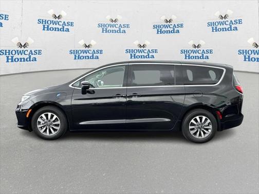 2023 Chrysler Pacifica Hybrid Touring L