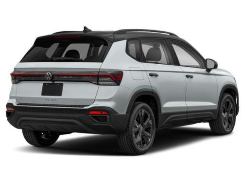 Bright Moss Green Metallic/Deep Black Roof 2025 Volkswagen Taos 1.5T SE Black