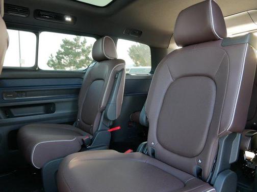 2025 Volkswagen ID. Buzz Pro S Plus with 4MOTION