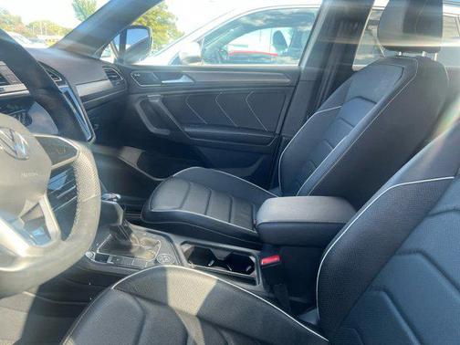 2024 Volkswagen Tiguan 2.0T SEL R-Line 4MOTION
