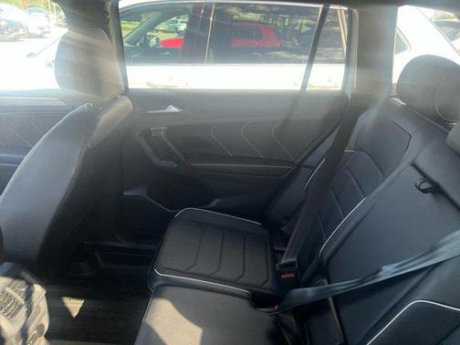 2024 Volkswagen Tiguan 2.0T SEL R-Line 4MOTION