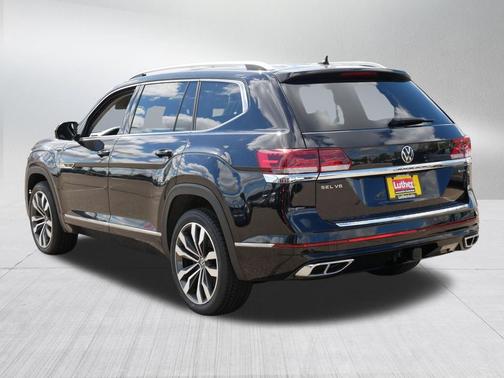 Deep Black Pearl 2023 Volkswagen Atlas 3.6L SEL Premium