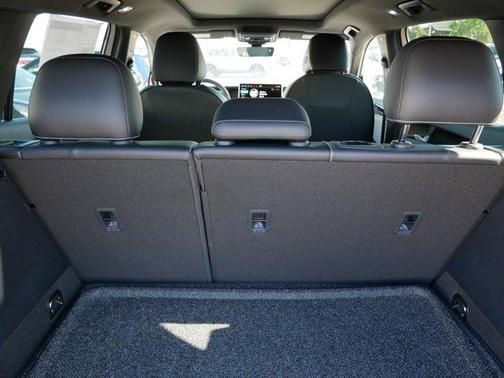 2026 Volkswagen Tiguan 2.0T SE R-Line Black 4MOTION