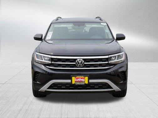 Deep Black Pearl 2022 Volkswagen Atlas 2.0T SE w/Technology 4MOTION