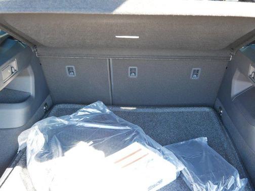 2026 Volkswagen Tiguan 2.0T SEL R-Line 4MOTION