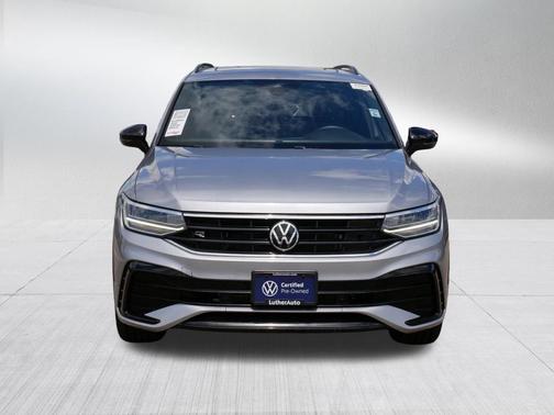 Pyrite Silver Metallic 2023 Volkswagen Tiguan 2.0T SE R-Line Black 4MOTION