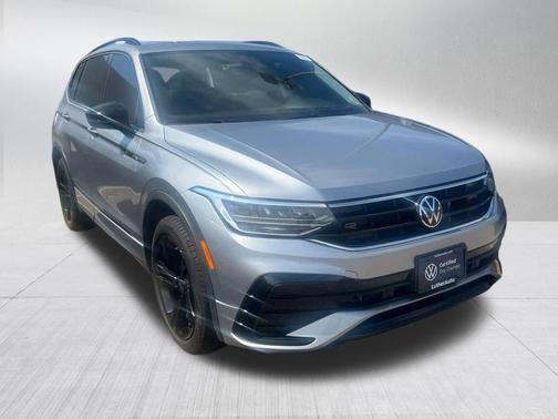 Pyrite Silver Metallic 2023 Volkswagen Tiguan 2.0T SE R-Line Black 4MOTION