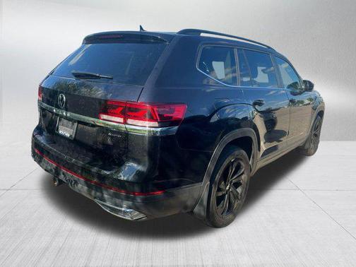 2023 Volkswagen Atlas 3.6L SE w/Technology