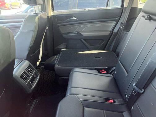 2023 Volkswagen Atlas 3.6L SE w/Technology