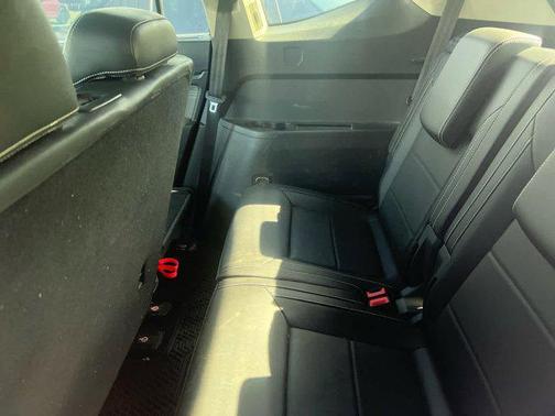 2023 Volkswagen Atlas 3.6L SE w/Technology