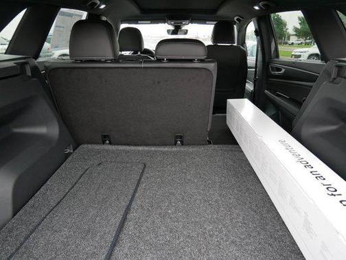 2026 Volkswagen Atlas Cross Sport 2.0T SEL