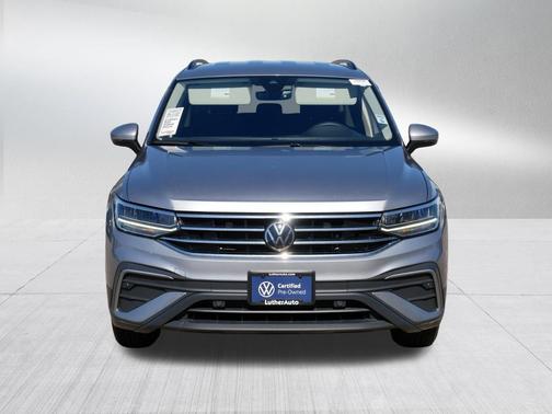 PYRITE SILVER 2024 Volkswagen Tiguan 2.0T S 4MOTION