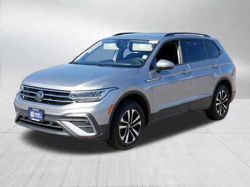 PYRITE SILVER 2024 Volkswagen Tiguan 2.0T S 4MOTION