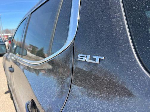 Iridium Metallic 2018 GMC Acadia SLT-1