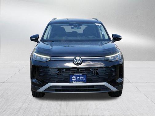 deep black pearl 2026 Volkswagen Tiguan 2.0T S 4MOTION