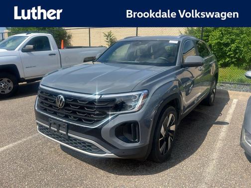 Pure Gray 2024 Volkswagen Atlas Cross Sport 2.0T SEL