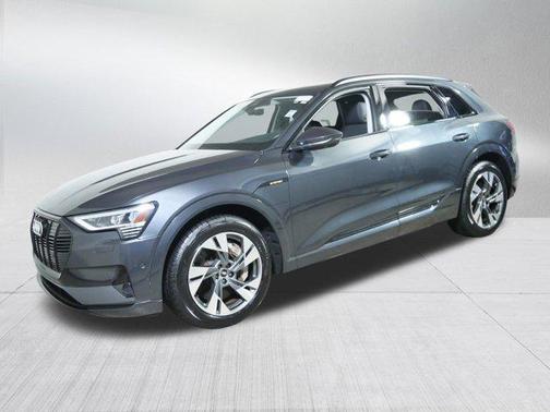2021 Audi e-tron Premium