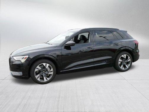 2021 Audi e-tron Premium