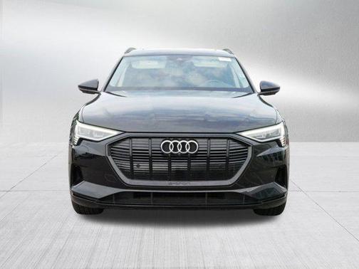 2021 Audi e-tron Premium
