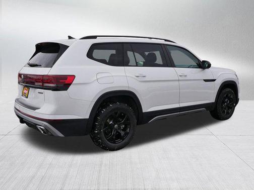 2026 Volkswagen Atlas Peak Edition