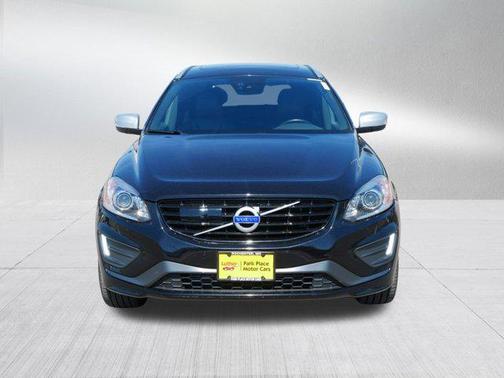 2017 Volvo XC60 T6 R-Design