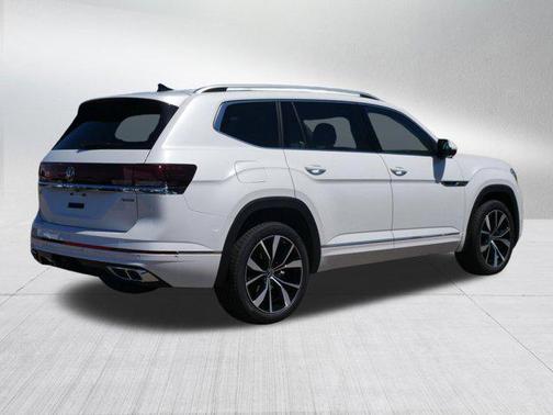 Opal White Pearl 2026 Volkswagen Atlas 2.0T SEL Premium R-Line 4MOTION