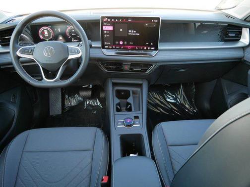 2025 Volkswagen Tiguan 2.0T SE 4MOTION