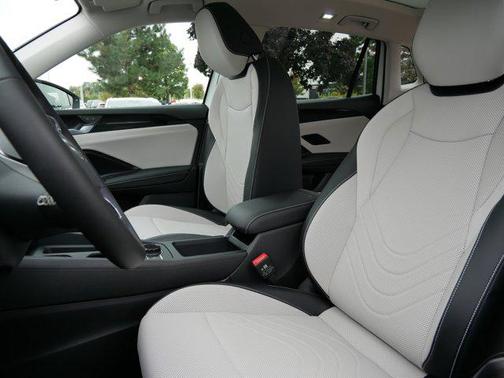 2025 Volkswagen Tiguan 2.0T SE 4MOTION